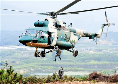 10��23�գ��Ͼ�܊�^(q��)ĳ�����t���B���ٱ��M(j��n)�ЙC��Ӗ(x��n)�����Ԍ��H�Є�ӭ���h��ʮ�˴��� �F�z