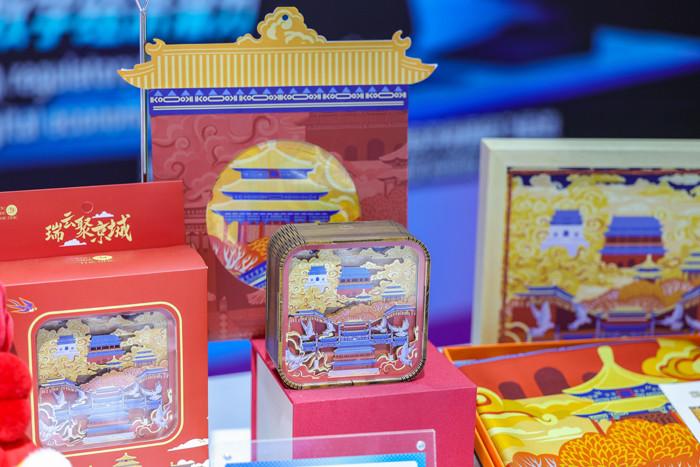 消博會探館：非遺“潮”起來