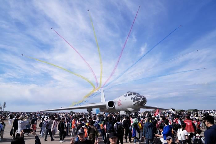 2025空軍航空開放活動(dòng)和長(zhǎng)春航空展迎公眾日