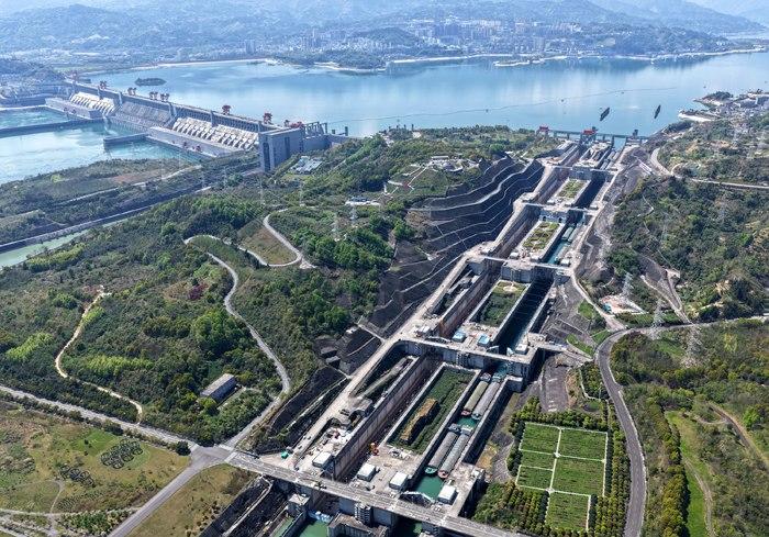 三峽船閘累計貨運量突破23億噸