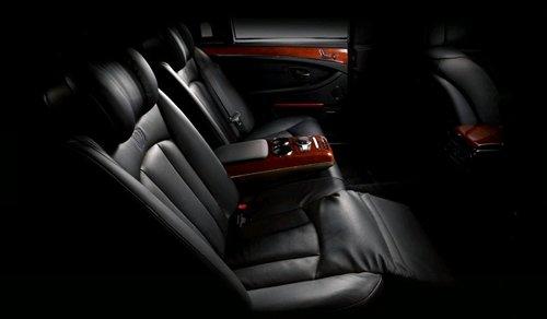 打造頂級豪華車 榮威R95內飾首次曝光 汽車之家 打造頂級豪華車 榮威R95內飾首次曝光 汽車之家