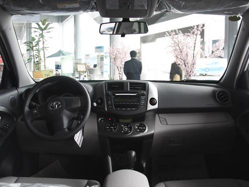 ����Ⱥ�����x��4���N��ǰ���SUV���]