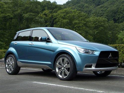 SUV+С��܇ ����δ��(l��i)2�����A��܇ǰհ ��܇֮��