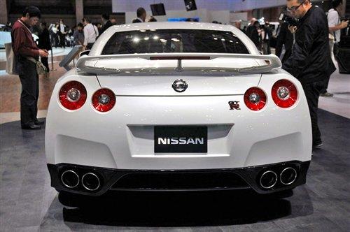 ��̎���� 2010��GT-R�|��܇չ��ʽ�l�� ��܇֮��