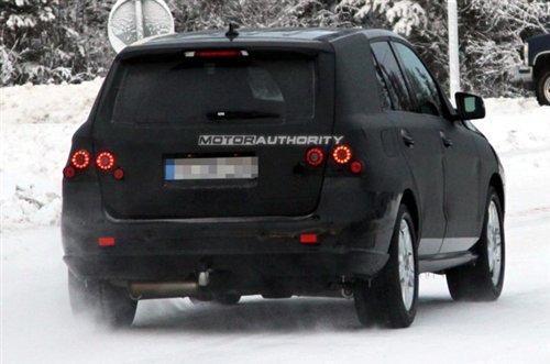 更輕更環(huán)保 奔馳新一代ML路試諜照曝光 汽車之家 更輕更環(huán)保 奔馳新一代ML路試諜照曝光 汽車之家