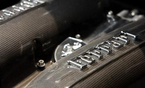 ����ײ���� �W��R8����������Scuderia