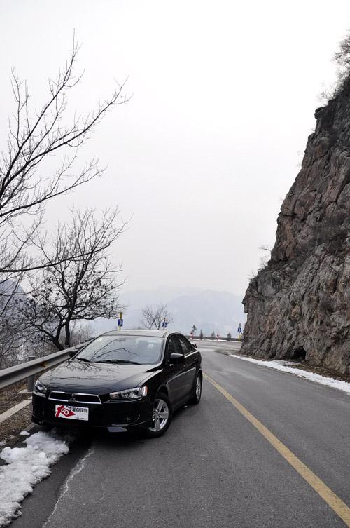 "看"似很運動 靜觀東南三菱藍瑟·翼神