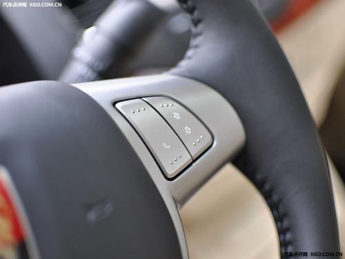 都是自主佼佼者 榮威350對比奔騰B50