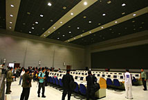 �϶��ָ̖�]����