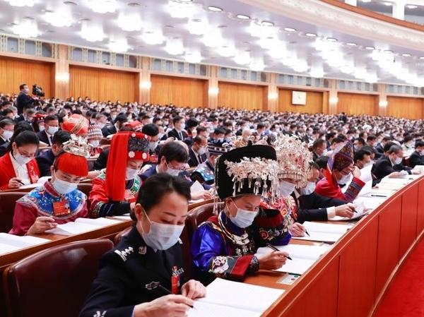 最高法報告：決不允許 “紙面服刑”、“提錢出獄”破壞公平正義