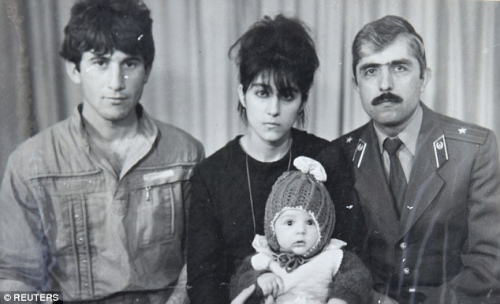 波士頓爆炸案嫌犯曾領救濟券妻每周工作80小時