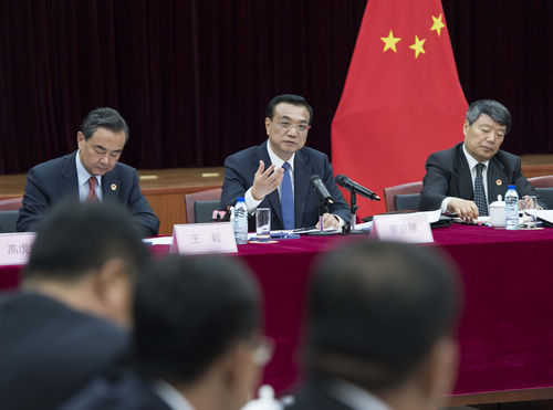 李克強(qiáng):同胞們走到哪,領(lǐng)事保護(hù)就要跟到哪