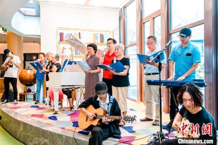 國家衛(wèi)健委:全國養(yǎng)老服務(wù)機構(gòu)和設(shè)施總數(shù)達36萬個